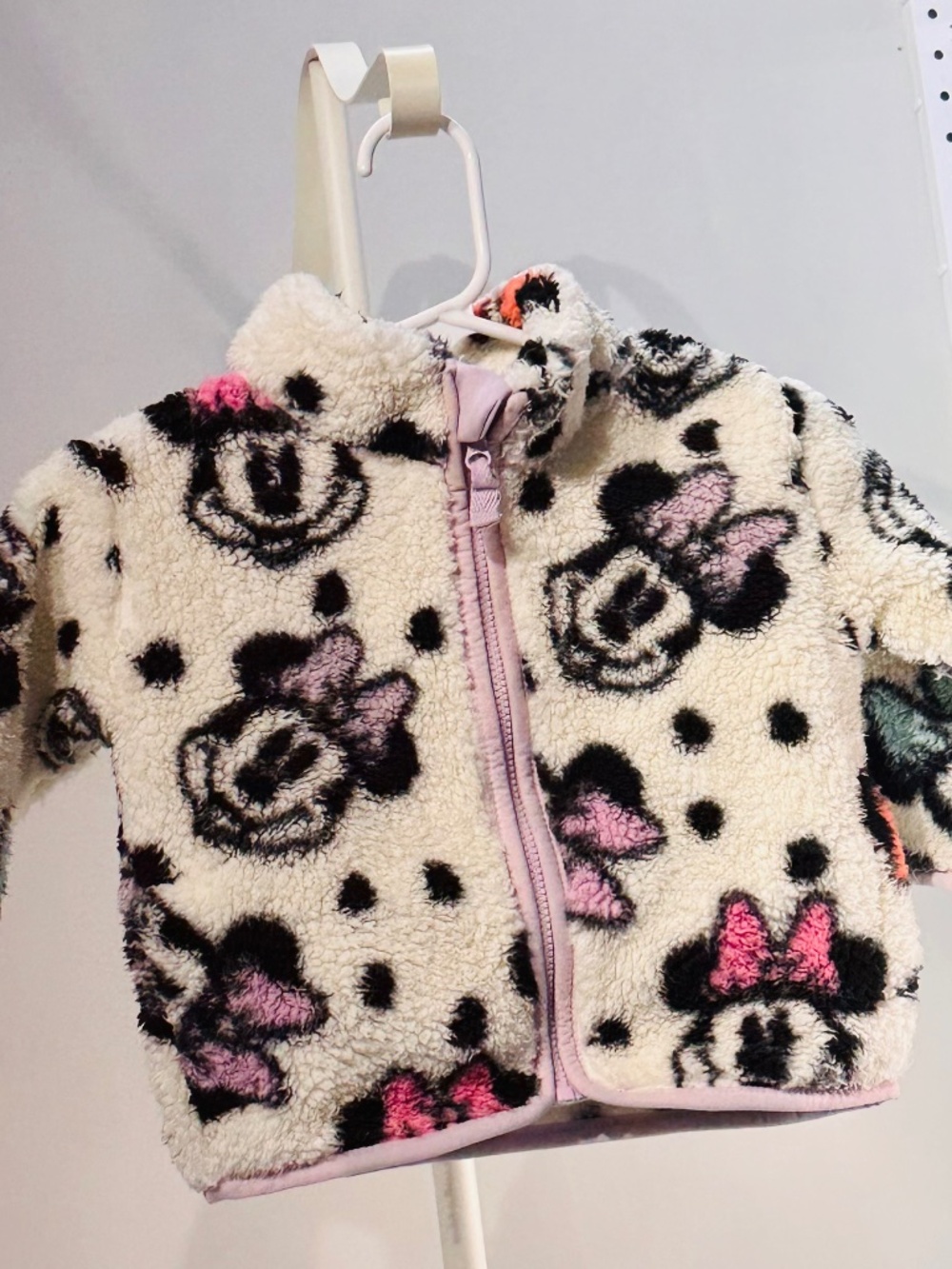 Disney / Jumping Beans Faux Fur Minnie Mouse Jacket, size 12 mths (A34)